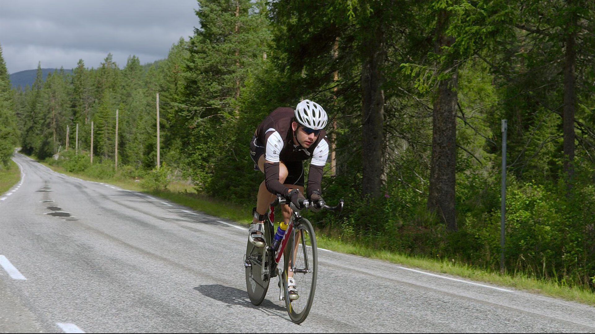 争冠与保级球队是否应以不同战术应对节奏压力，争冠组规则